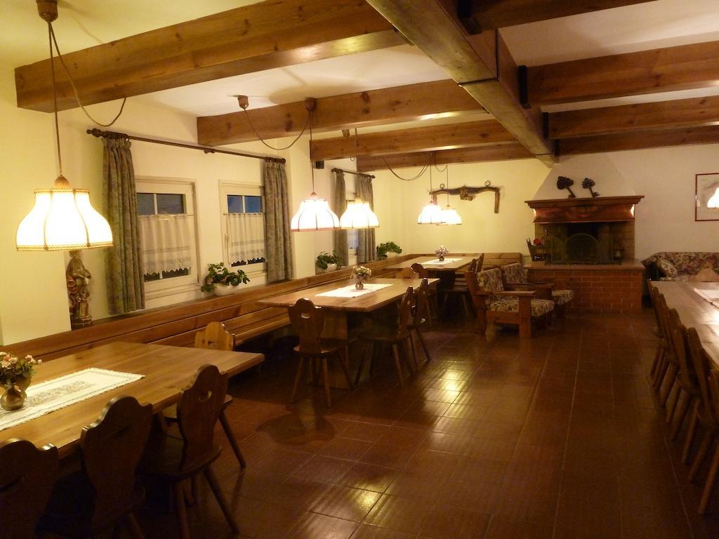 Residence Hotel Casa Metz Santa Cristina Val Gardena Exterior foto